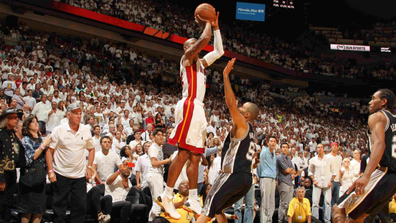 爱游戏体育- 吉米巴特勒56分集锦 